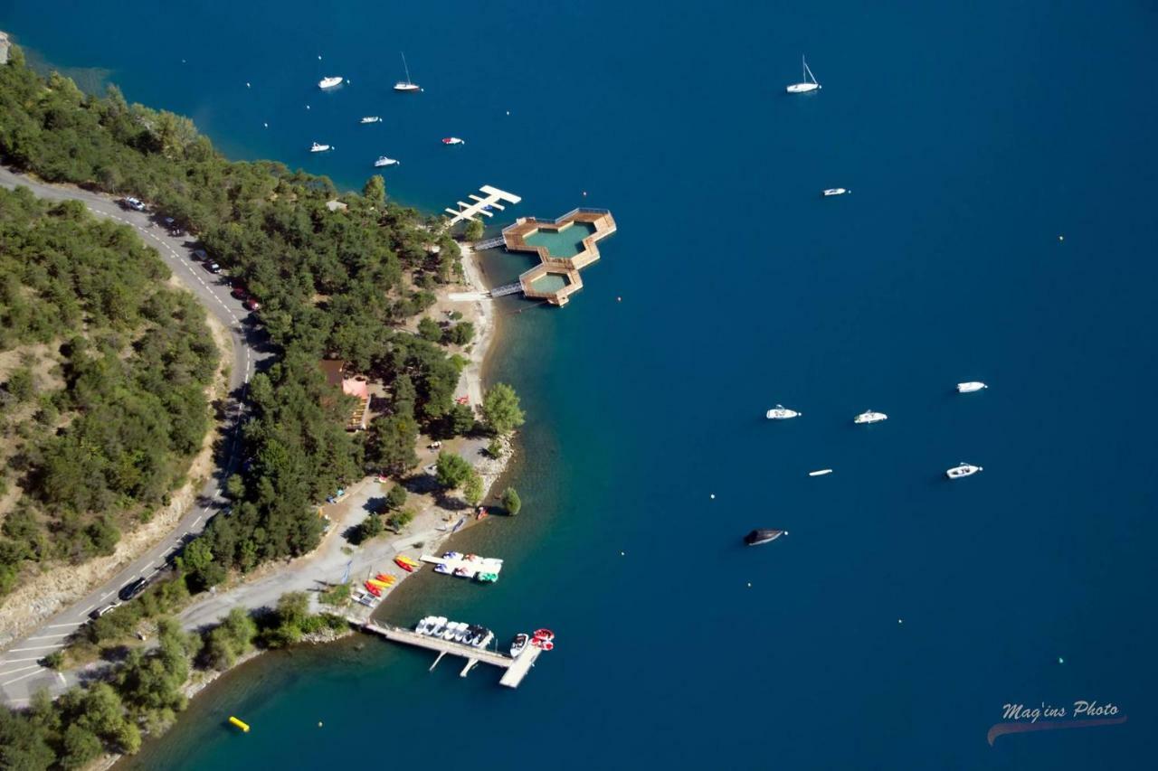 Au Paradis Des Grillons Espinasses Exterior foto